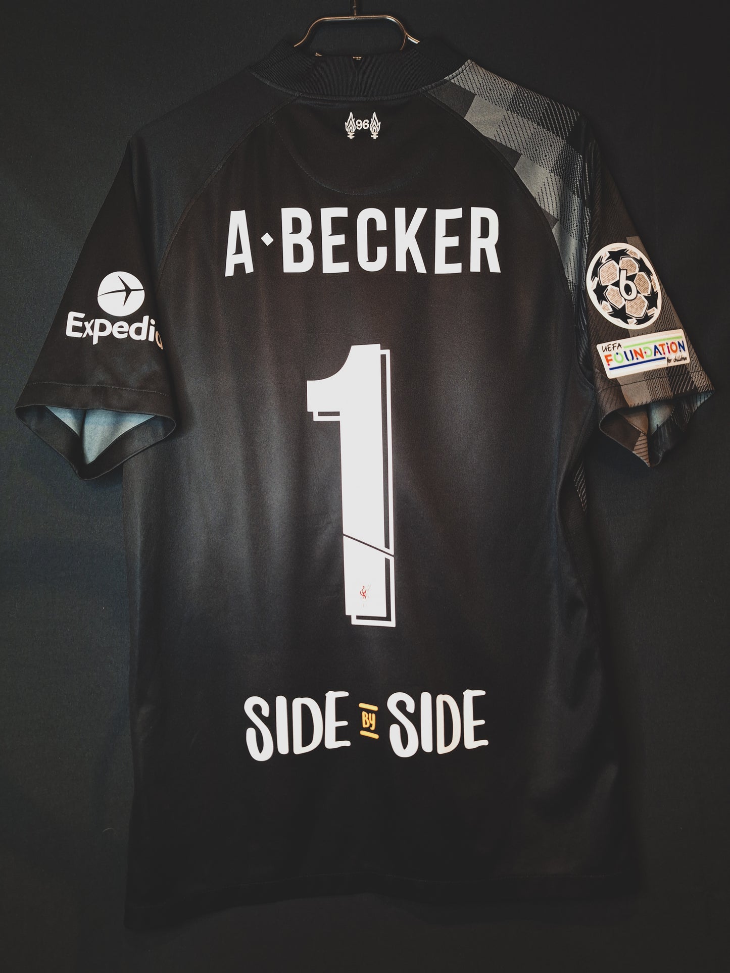 Tricou fotbal portar Liverpool, Alisson Becker M