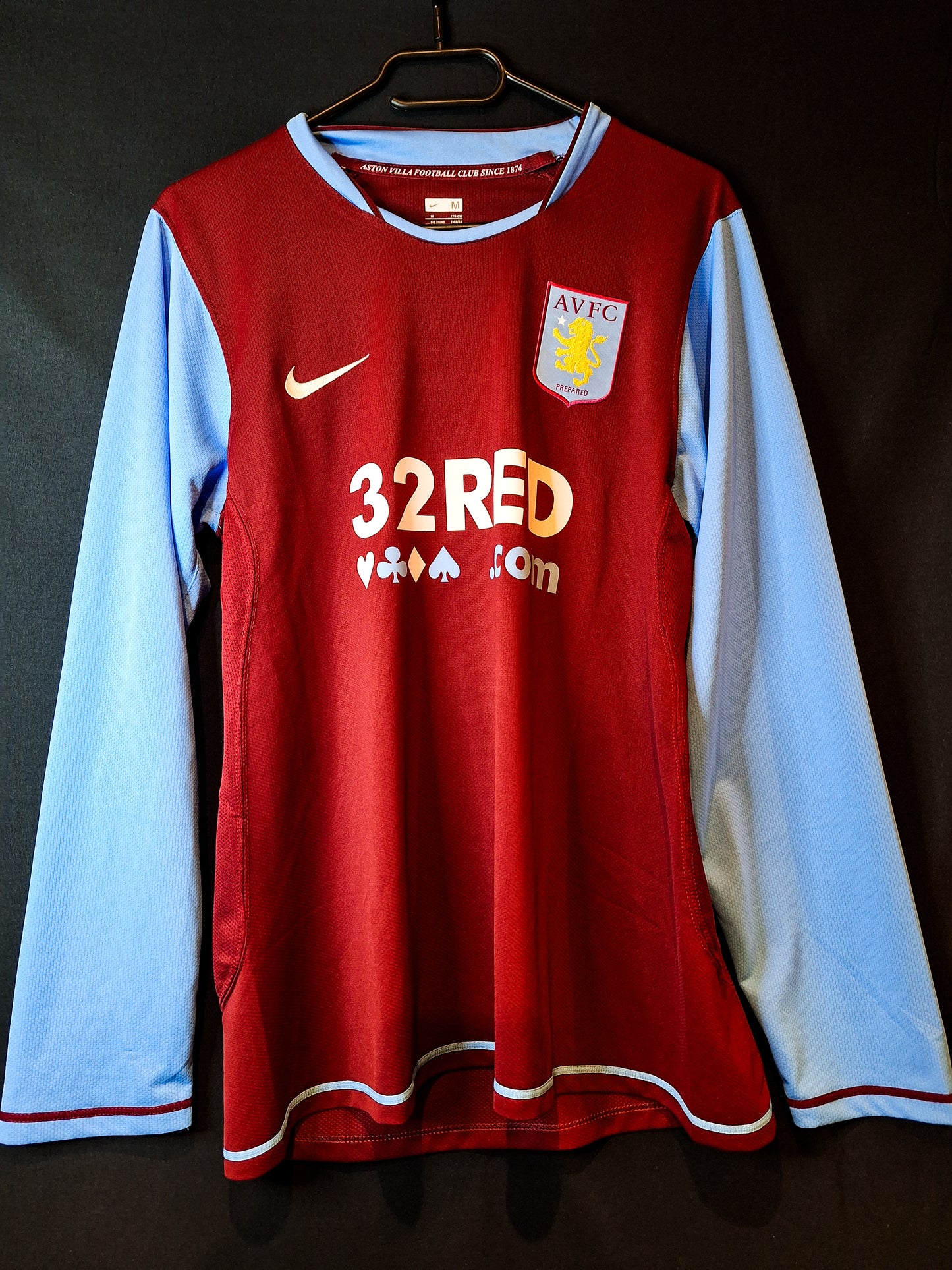 Tricou fotbal Aston Villa 2007-2008, player issue, Young 7, M