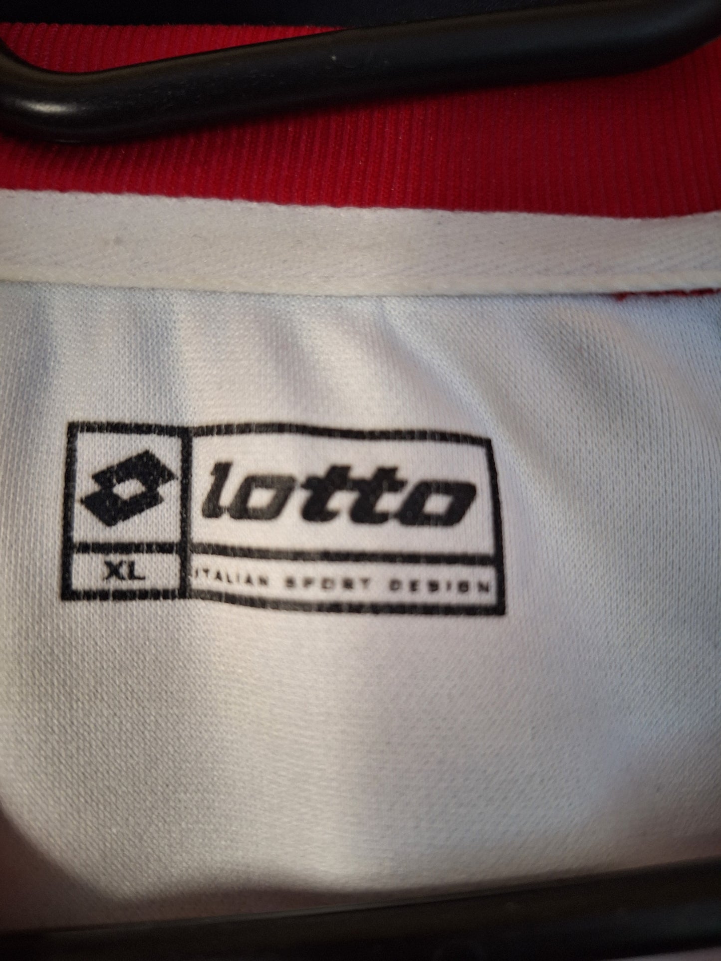 Tricou fotbal Dinamo 2004-2006, Niculescu 9, L