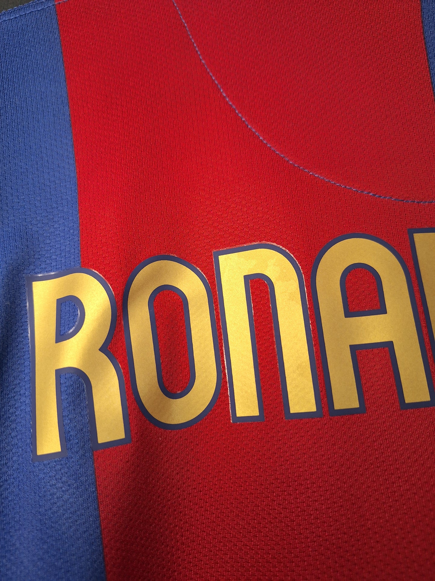 Tricou fotbal Barcelona 2006-2007, Ronaldinho 10, L
