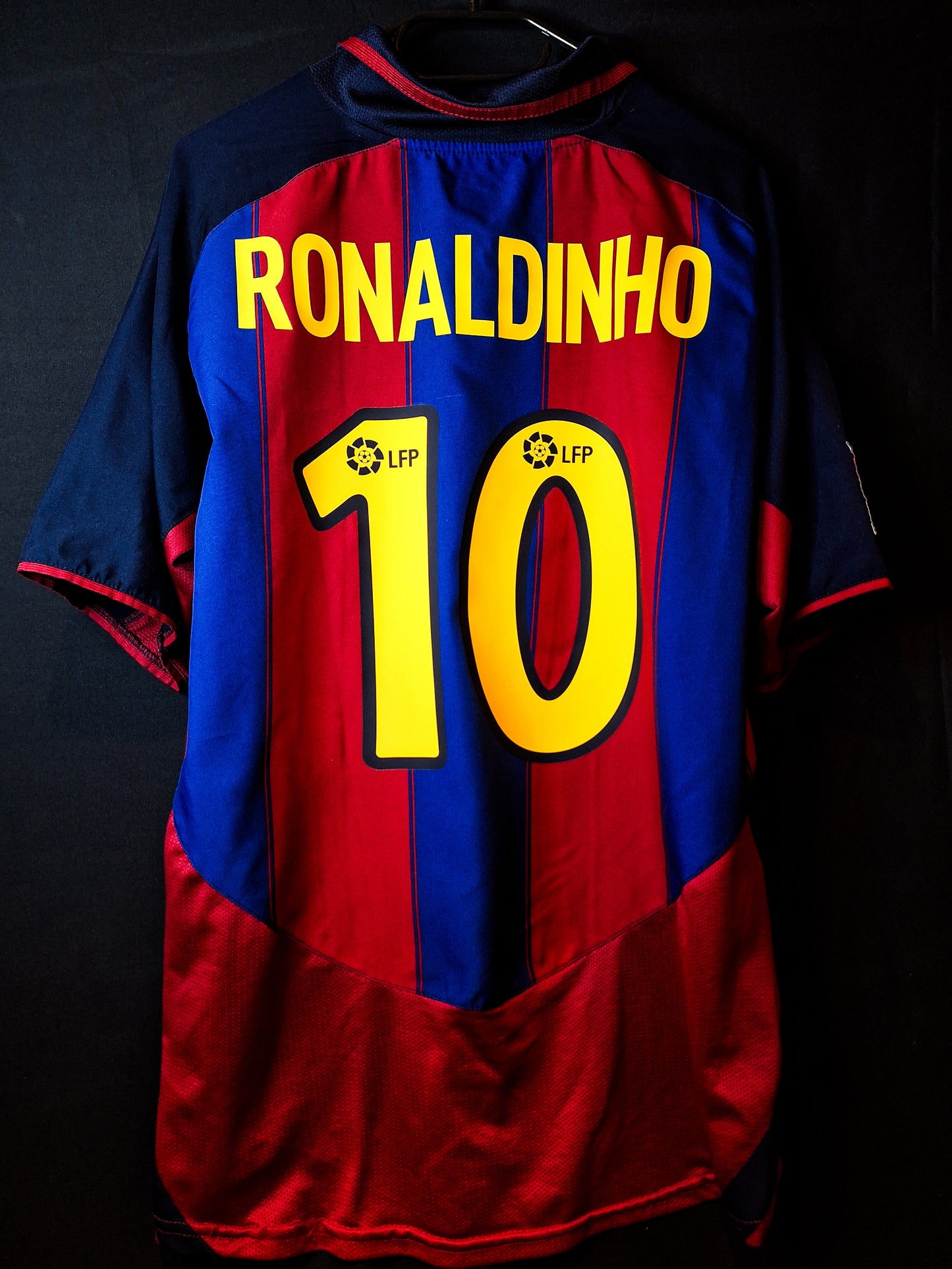 Tricou fotbal Barcelona 2003 2004, Ronaldinho 10, L