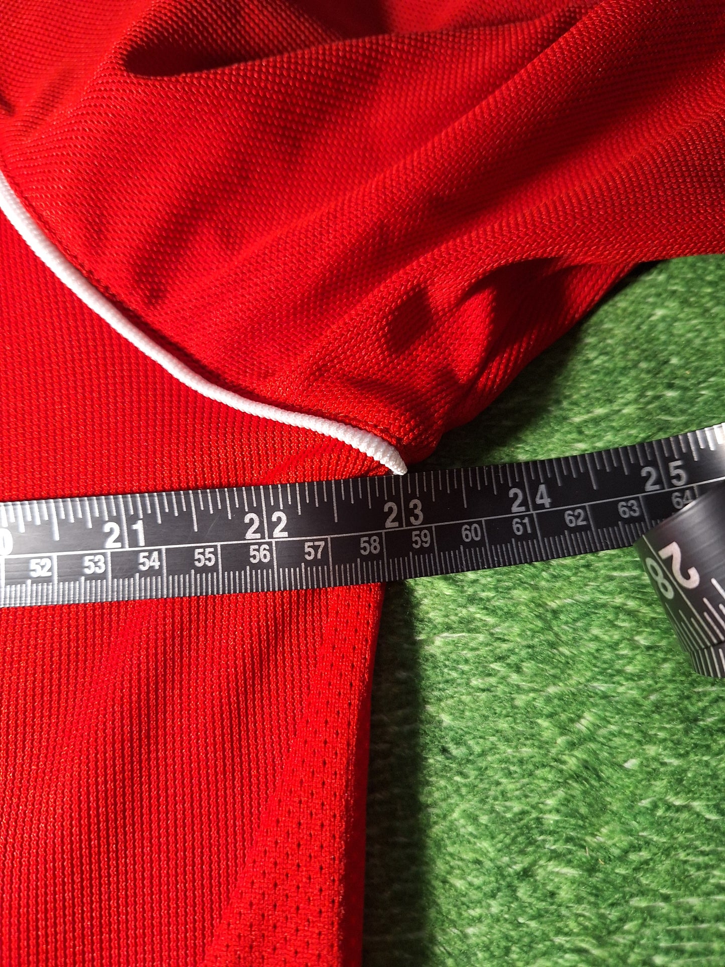 Bayern Munich 2005-2006 home shirt, Lizarazu 69, L