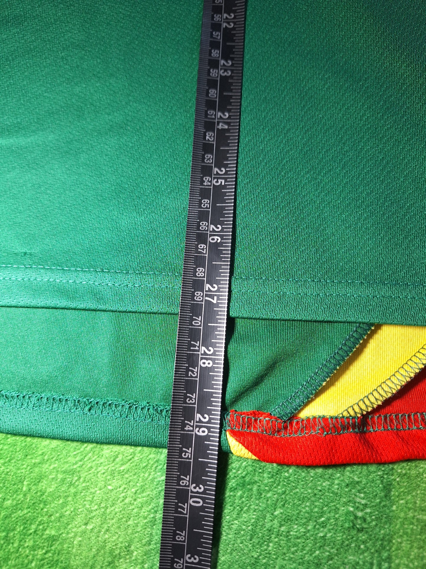 Cameroon 2000 home shirt, Eto'o 9, M