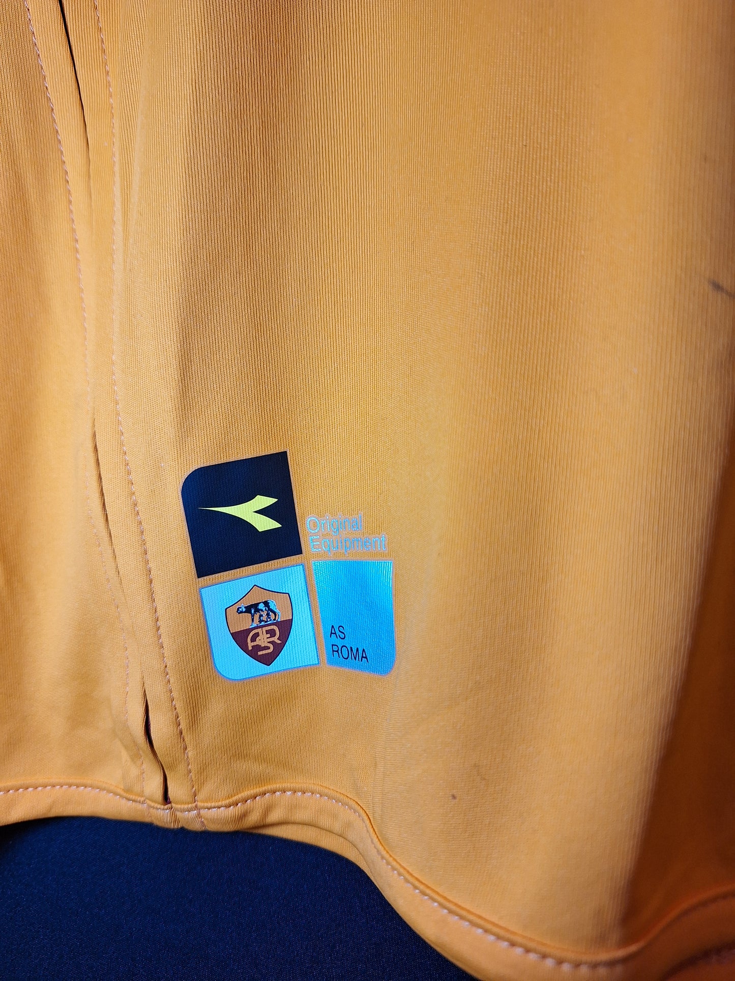 Tricou fotbal AS Roma 2003-2004, Chivu 4, S/M