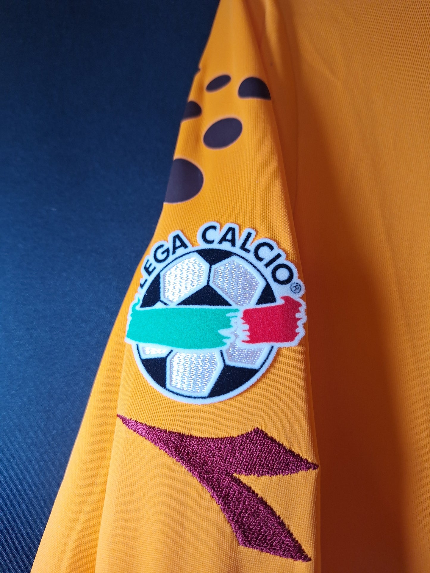 Tricou fotbal AS Roma 2003-2004, Chivu 4, S/M