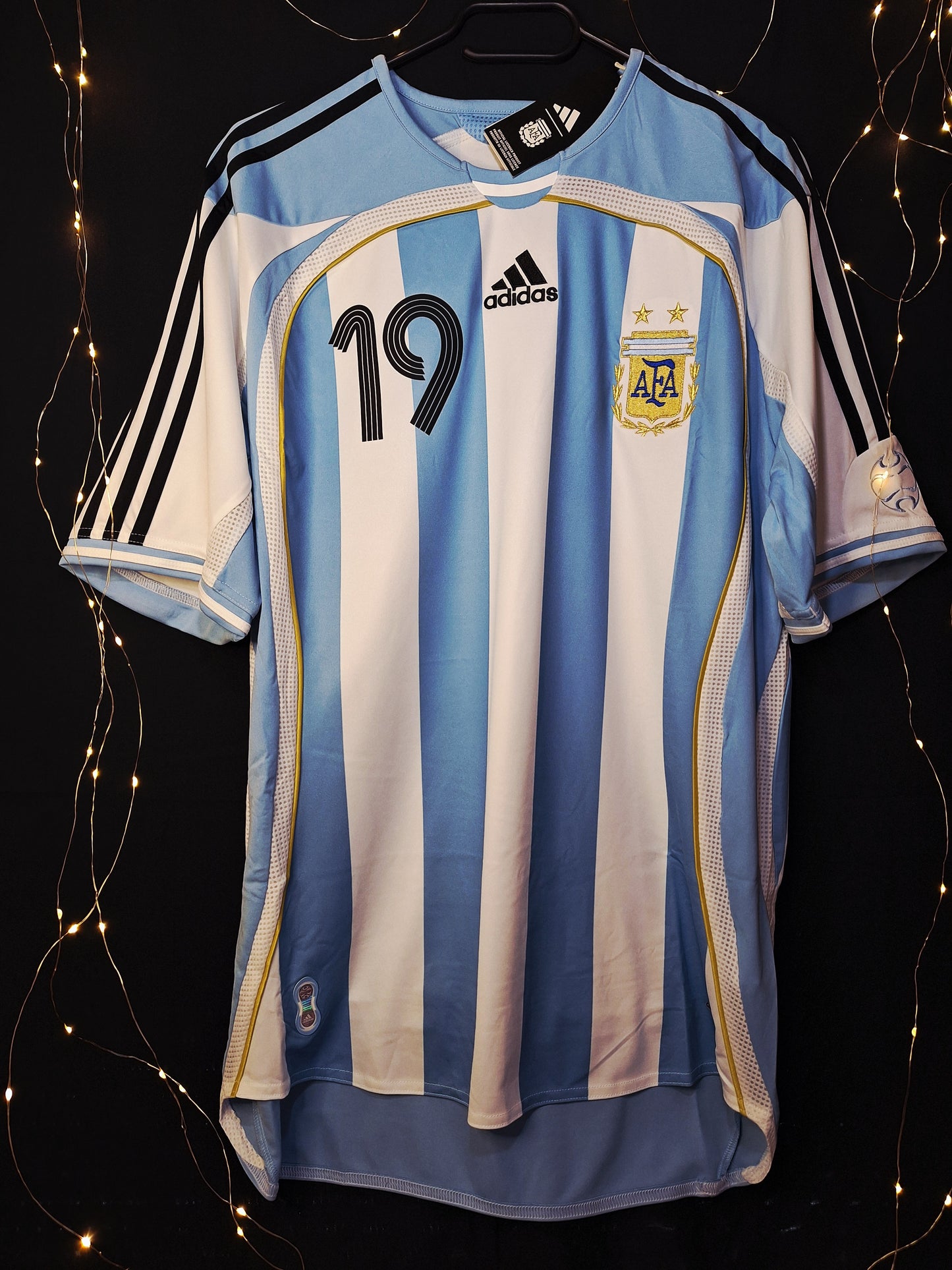 Argentina 2006 home shirt, Messi 19, M
