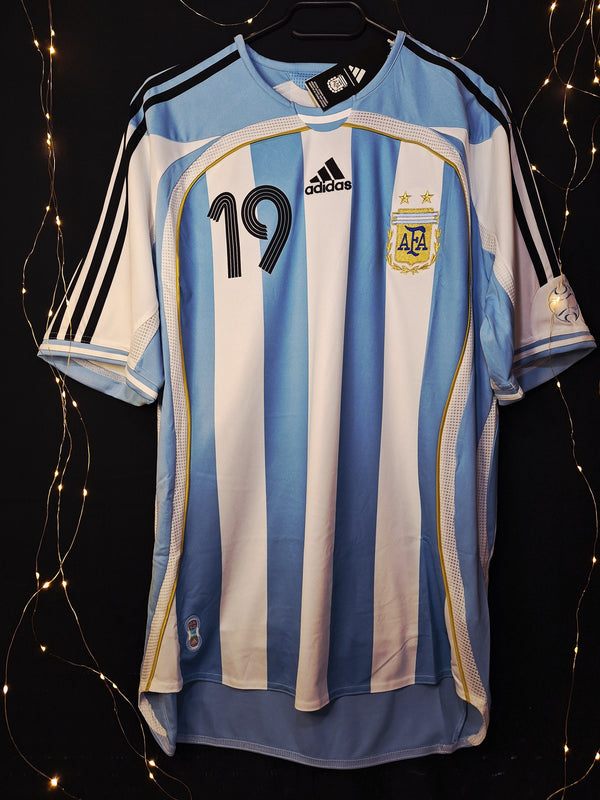 Tricou de fotbal Argentina 2006 acasă, Messi 19, M