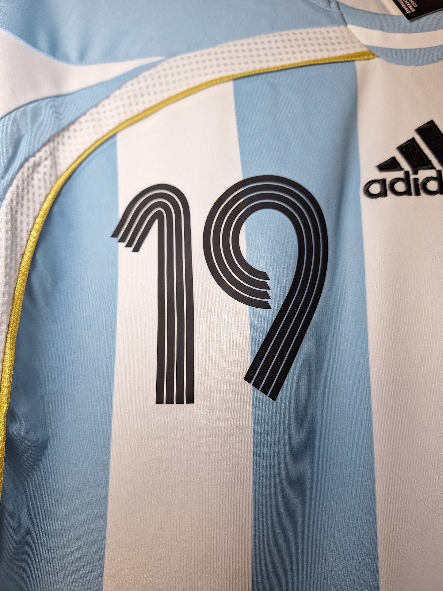 Argentina 2006 home shirt, Messi 19, M