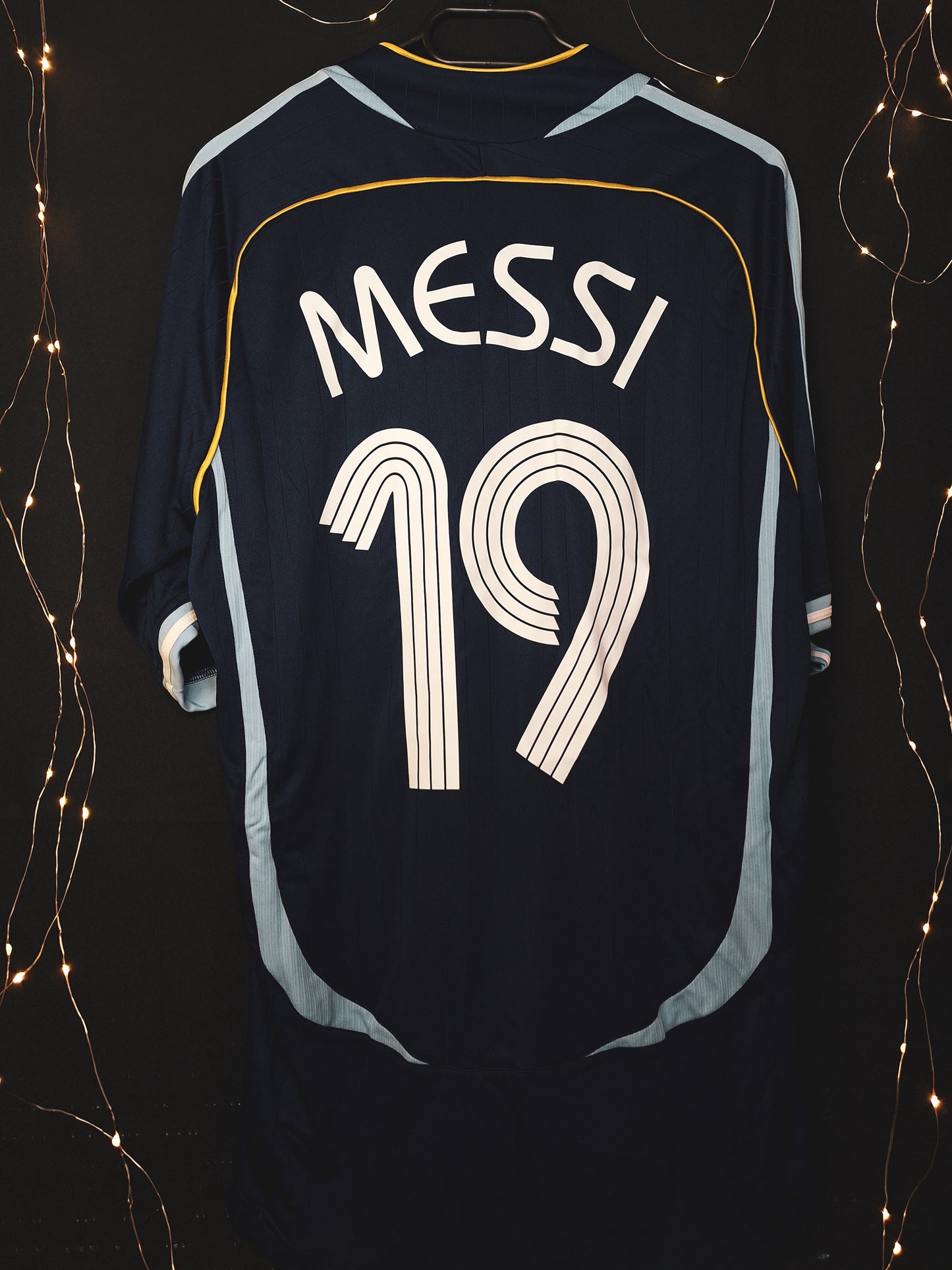 Tricou de fotbal Argentina 2006 deplasare, Messi 19, M