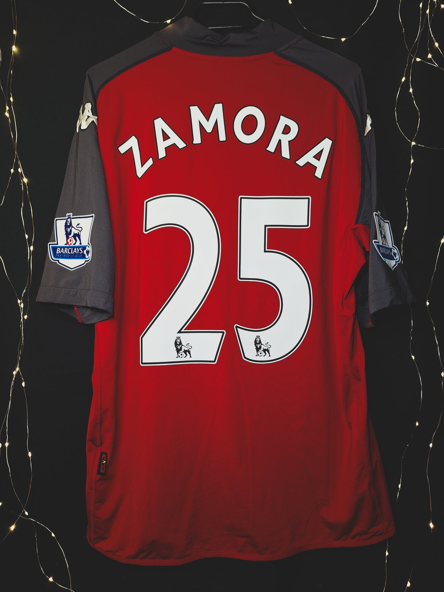 Fulham 2010-2011 away shirt, Bobby Zamora, L