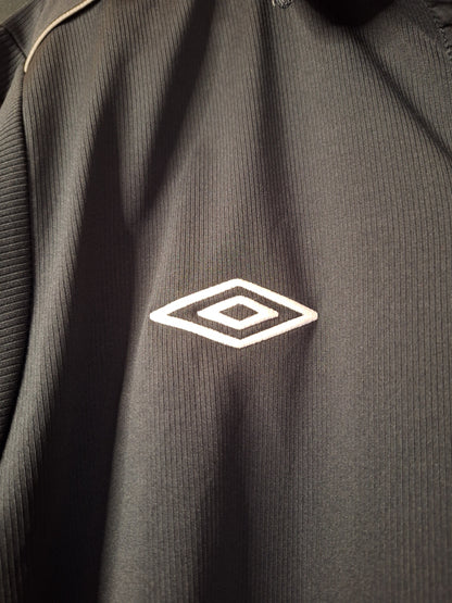 England 2010 Umbro training shirt, XL/XXL