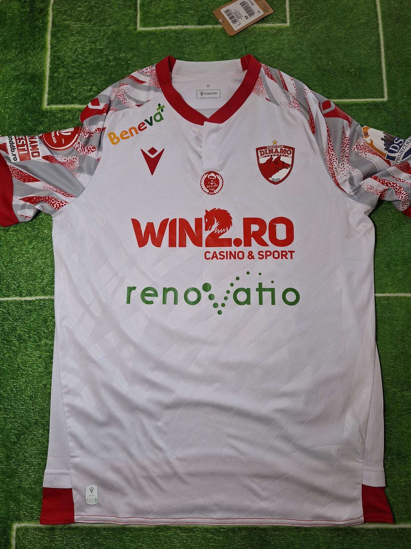Dinamo Bucharest 2023-2024 football shirt, Niculescu 9, M