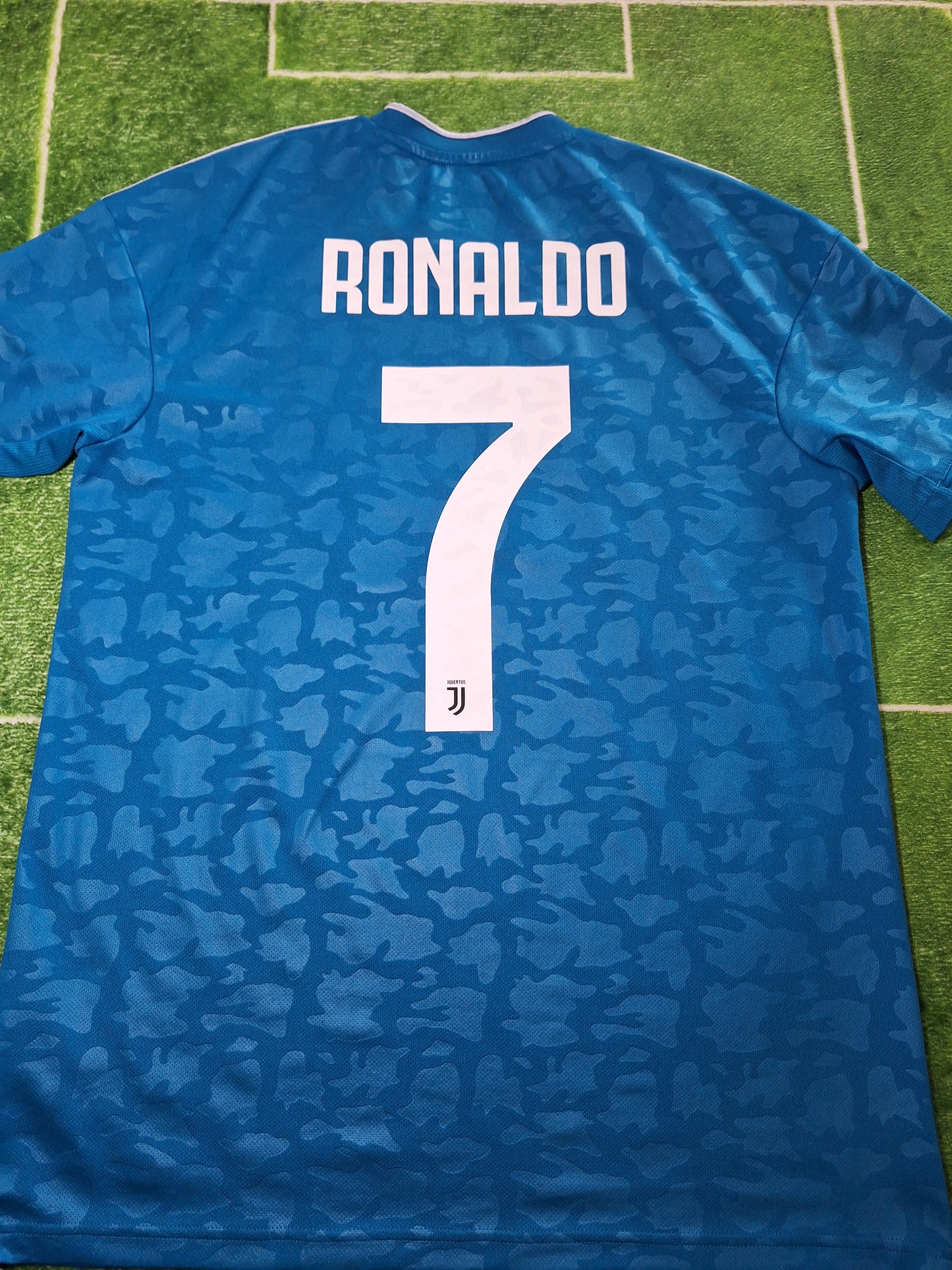 Juventus 2019-2020 third shirt, Ronaldo 7, M