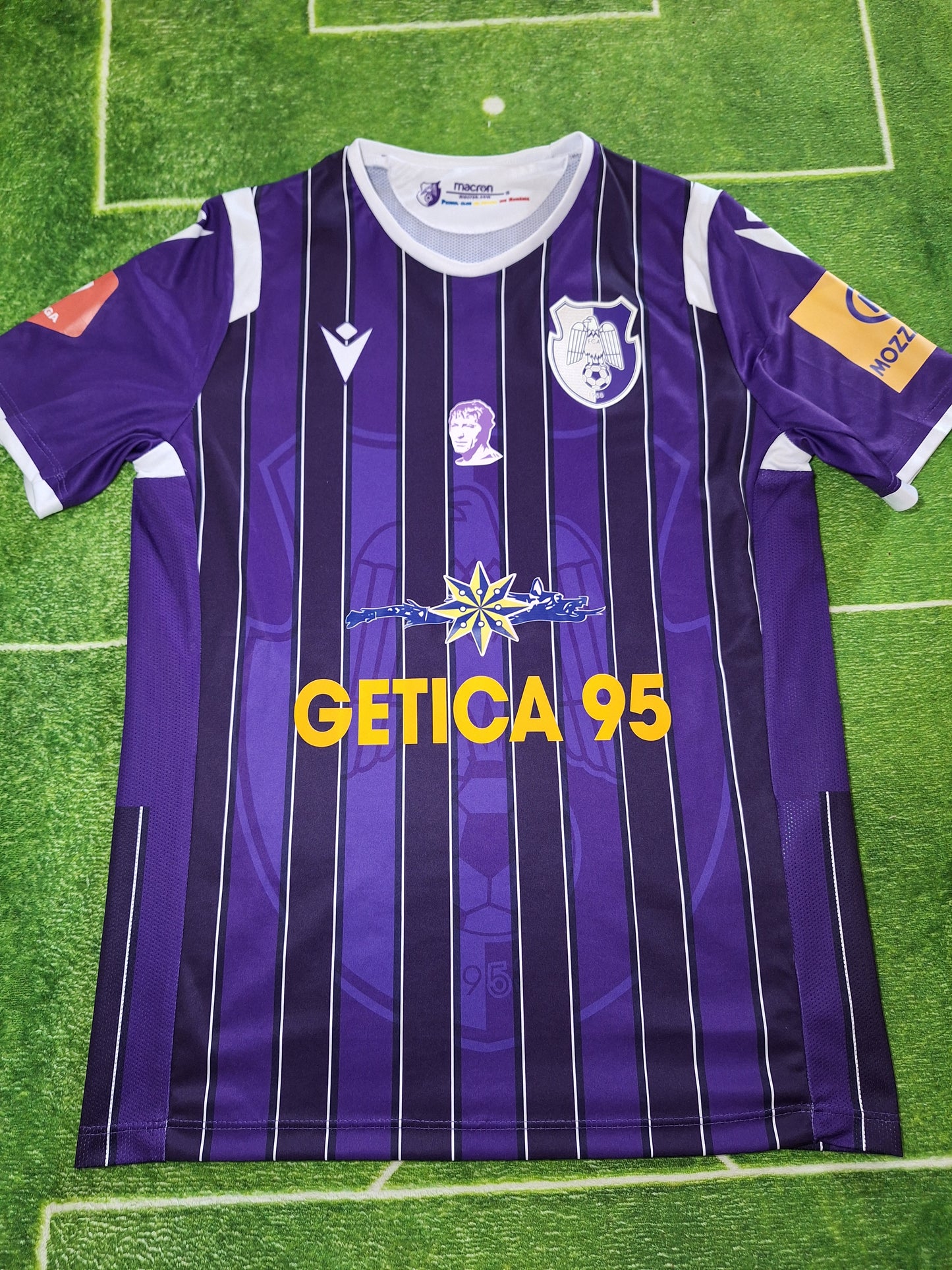 FC Argeș 2022-2023 home shirt, Boubacar Hanne 7, S