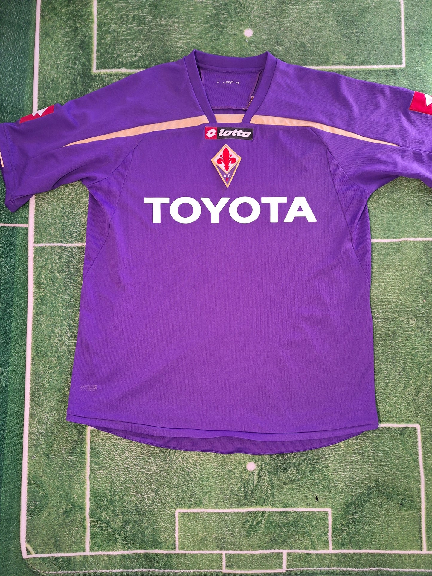 Fiorentina 2009-2010 shirt, Mutu 10, M