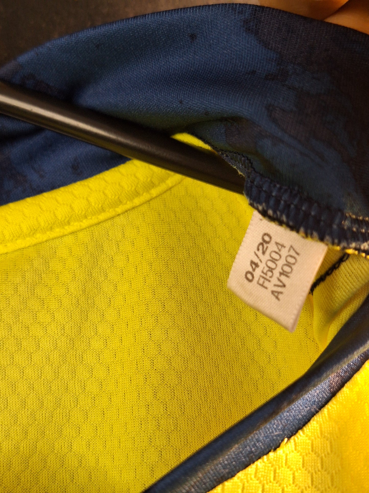Juventus 2020-2021 goalkeeper shirt, Buffon 77, M