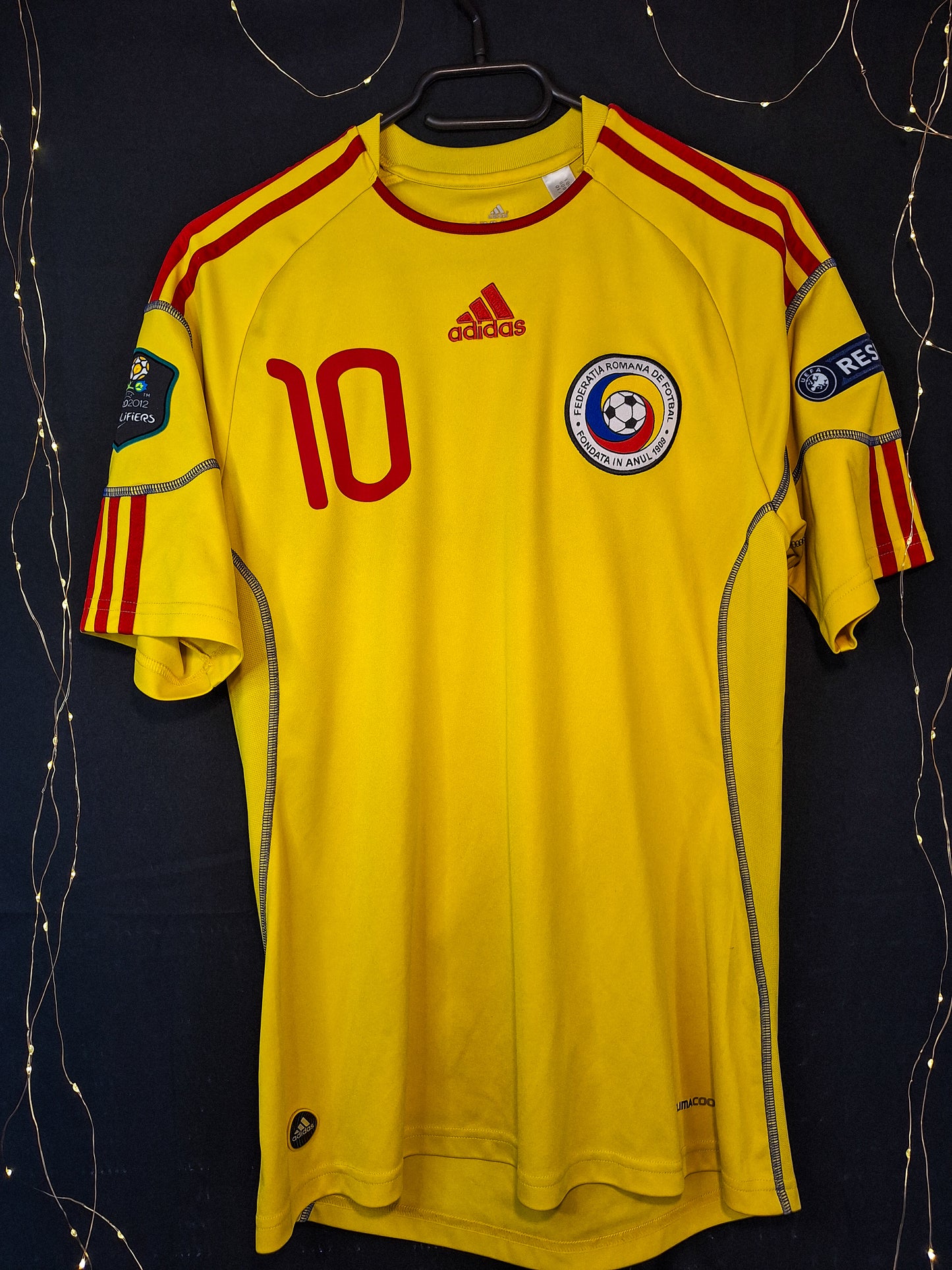 Tricou de fotbal România 2010-2012, Mutu 10, S