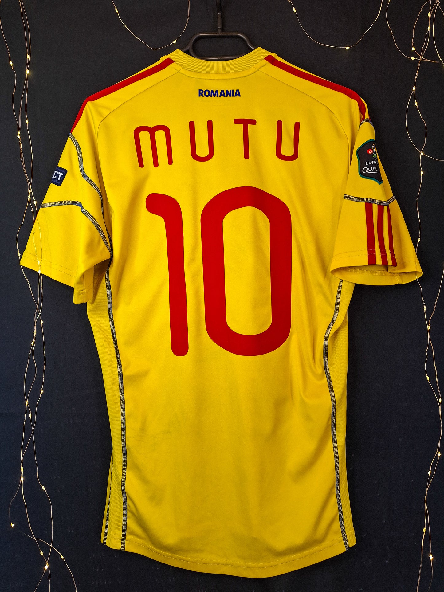 Tricou de fotbal România 2010-2012, Mutu 10, S