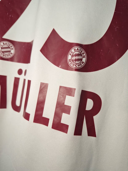 Bayern Munich away shirt 2014-2015, Muller 25, L