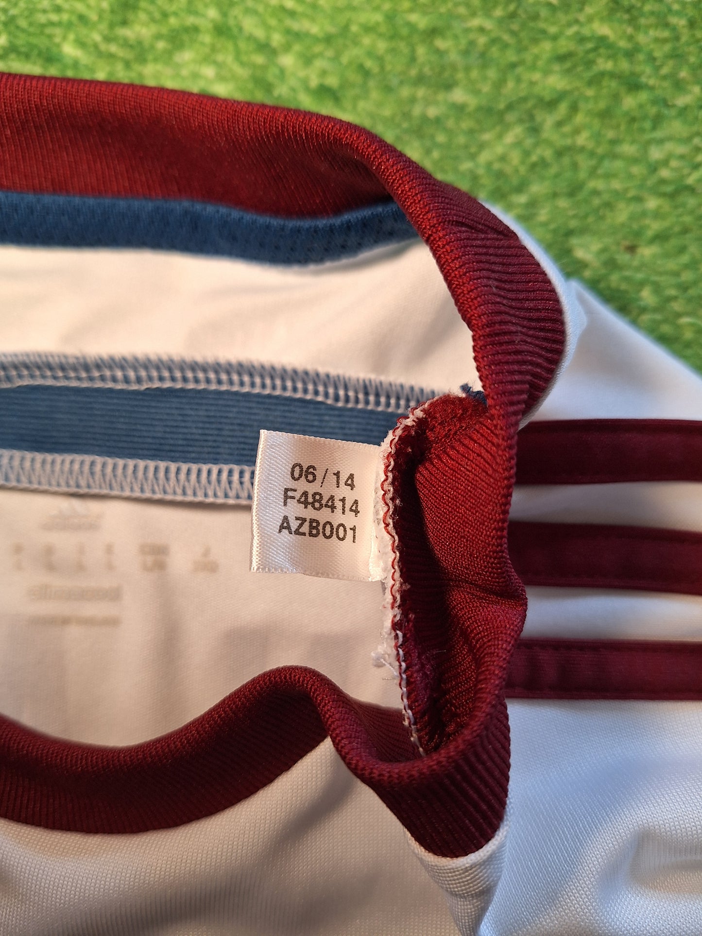 Bayern Munich away shirt 2014-2015, Muller 25, L