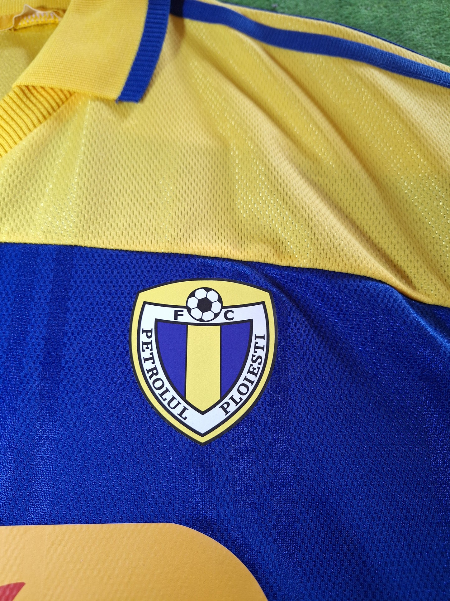 Adidas template shirt, Petrolul 2000, S/M