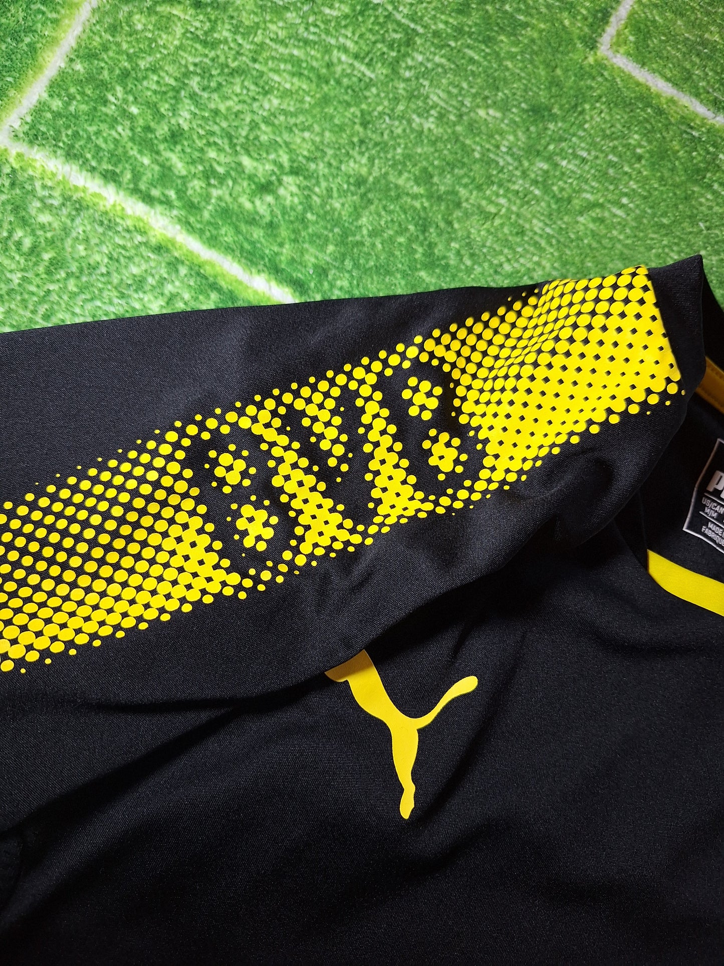 Borussia Dortmund 2017-2018 training shirt, S/M