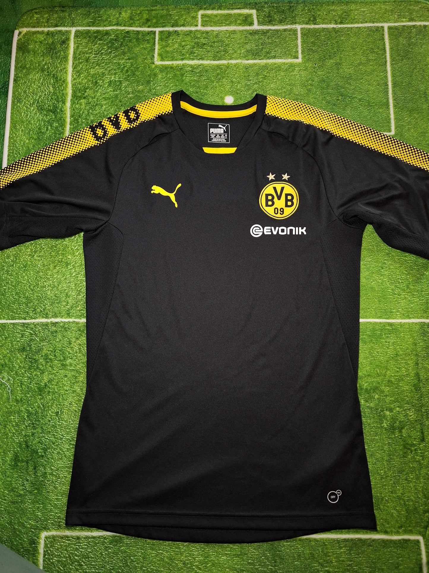 Borussia Dortmund 2017-2018 training shirt, S/M