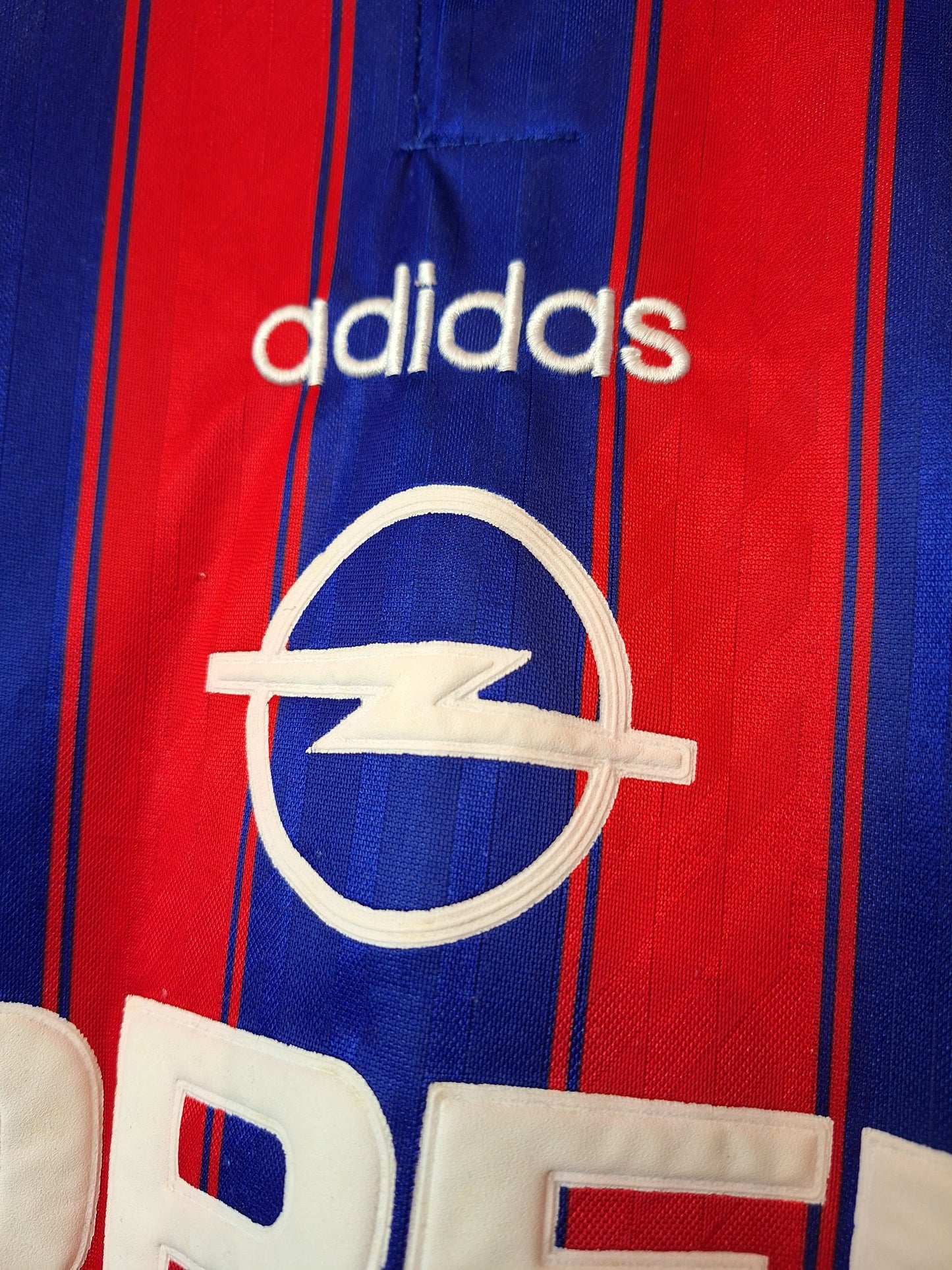 Bayern Munich 1995-1997 home shirt, M