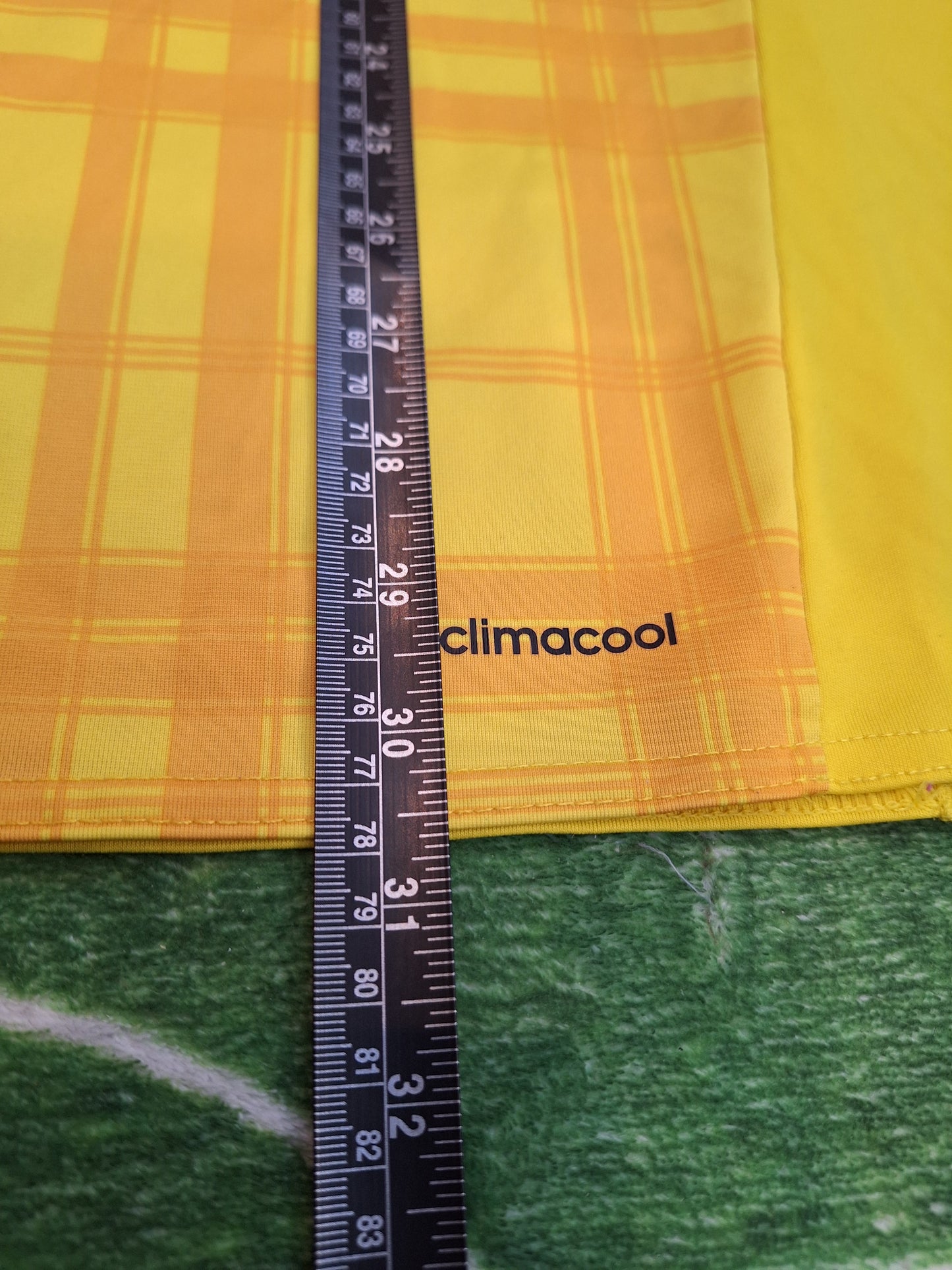 Ukraine 2016 home shirt, XL