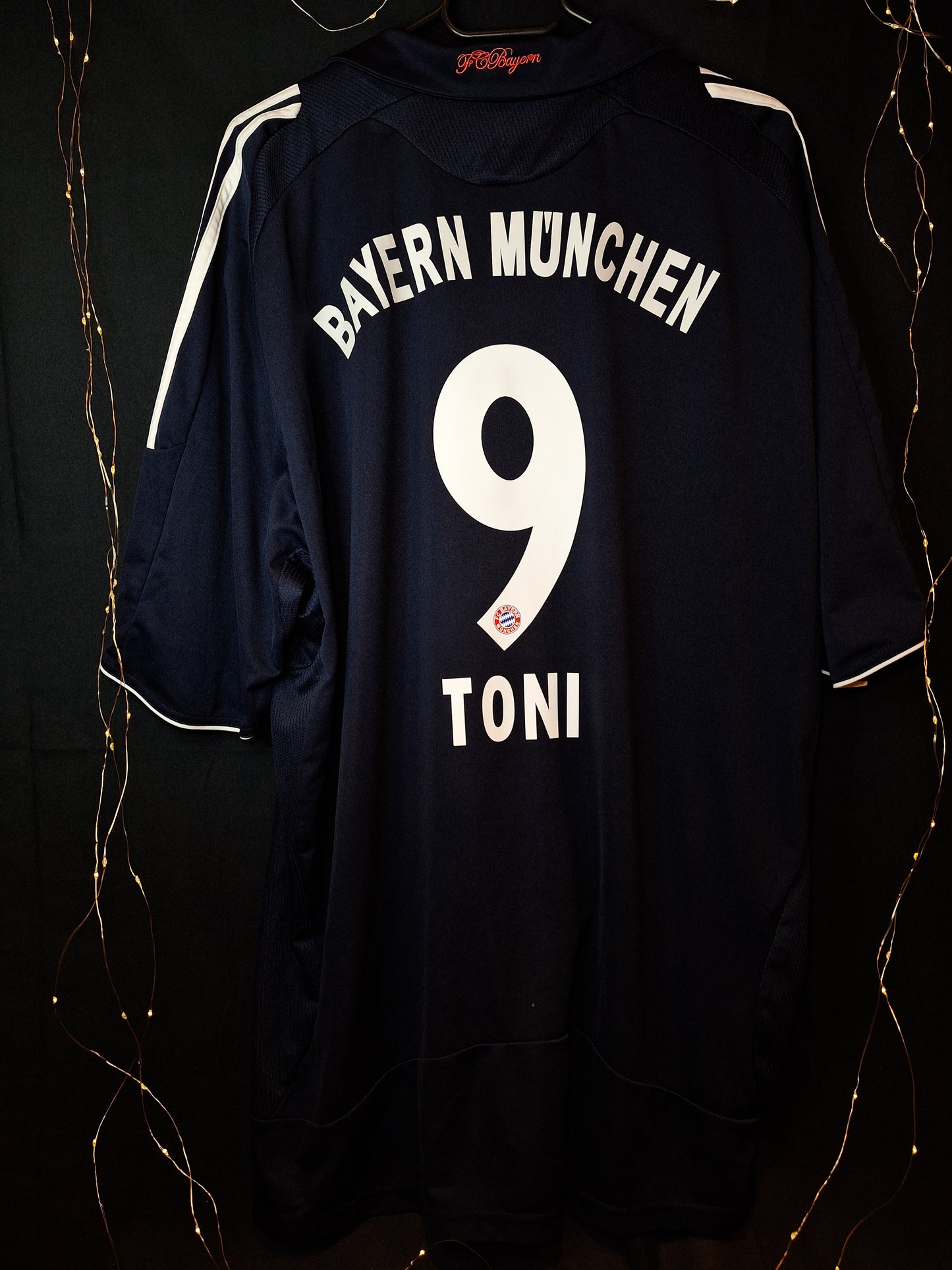 Bayern Munich 2008-2009 away shirt, Toni 9, XXL