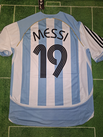 Argentina 2006 home shirt, Messi 19, L