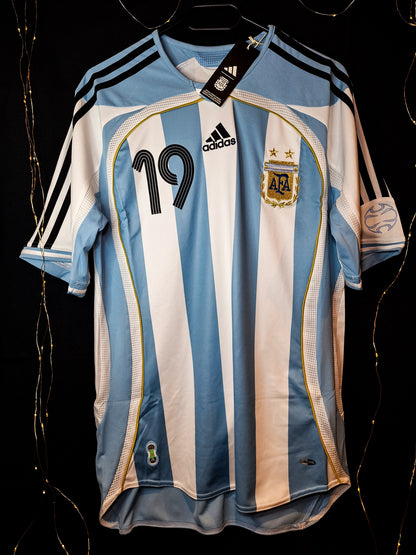 Argentina 2006 home shirt, Messi 19, S