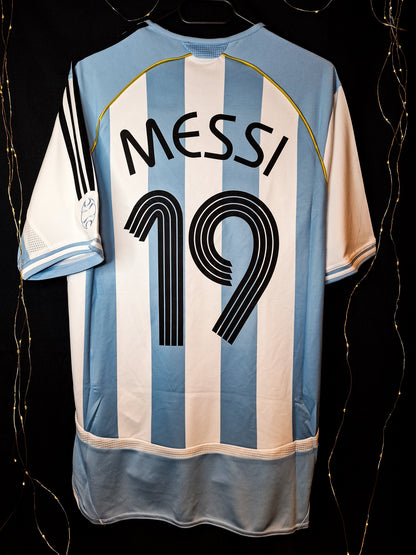 Argentina 2006 home shirt, Messi 19, S
