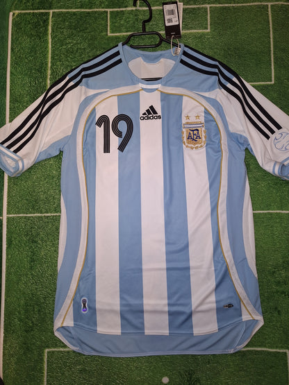 Argentina 2006 home shirt, Messi 19, S