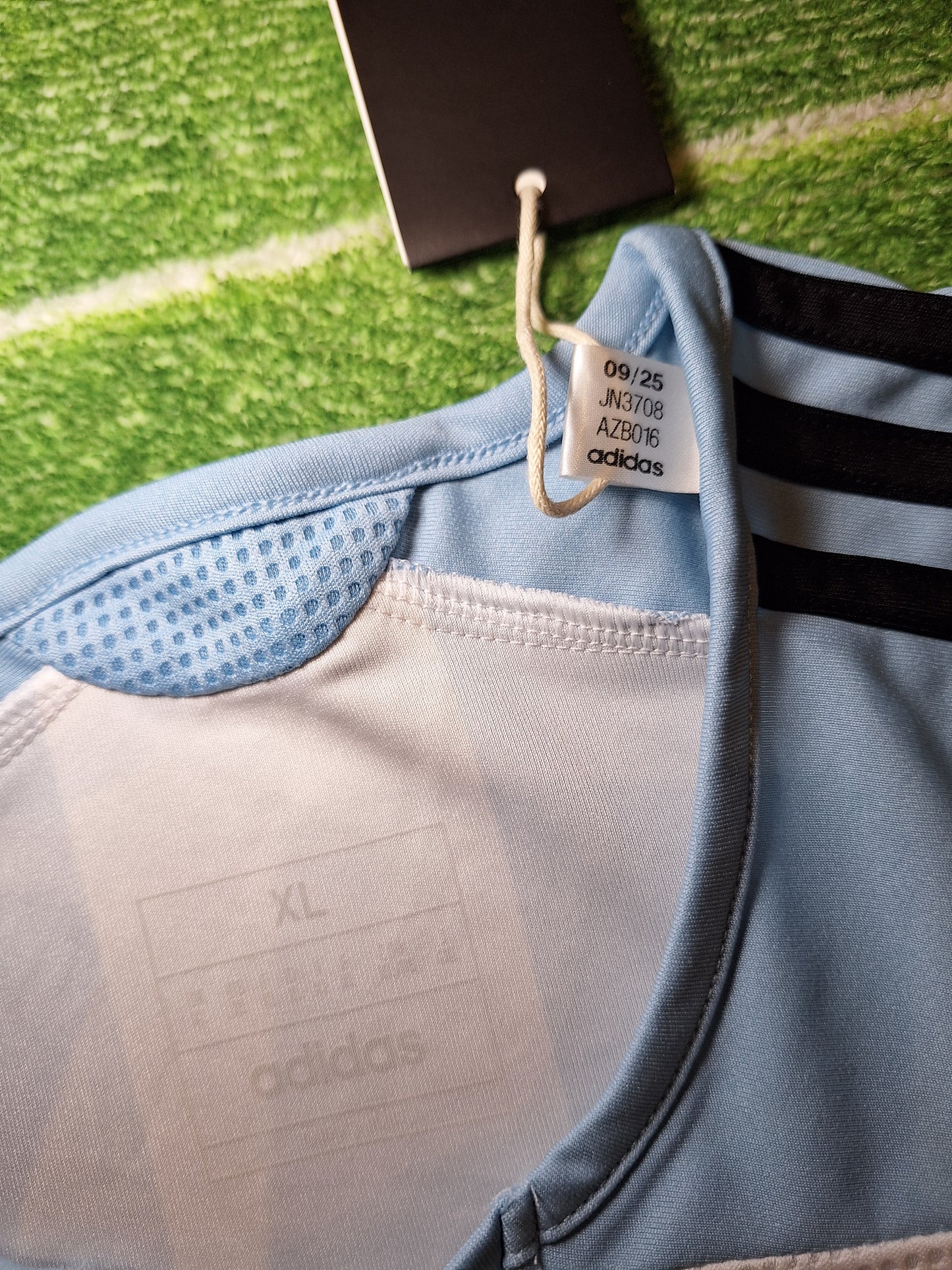 Argentina 2006 home shirt, Messi 19, XL