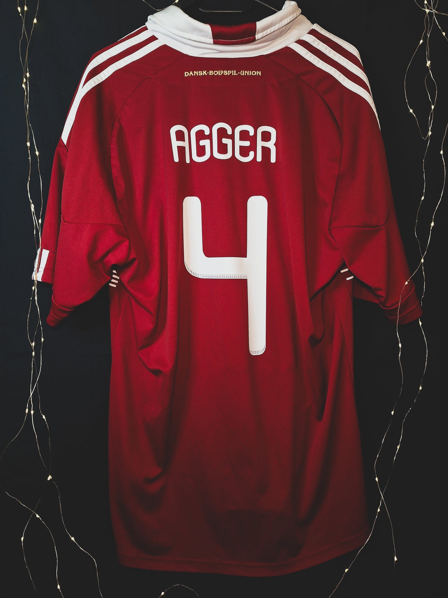 Denmark 2010 home shirt, Agger 4, XL