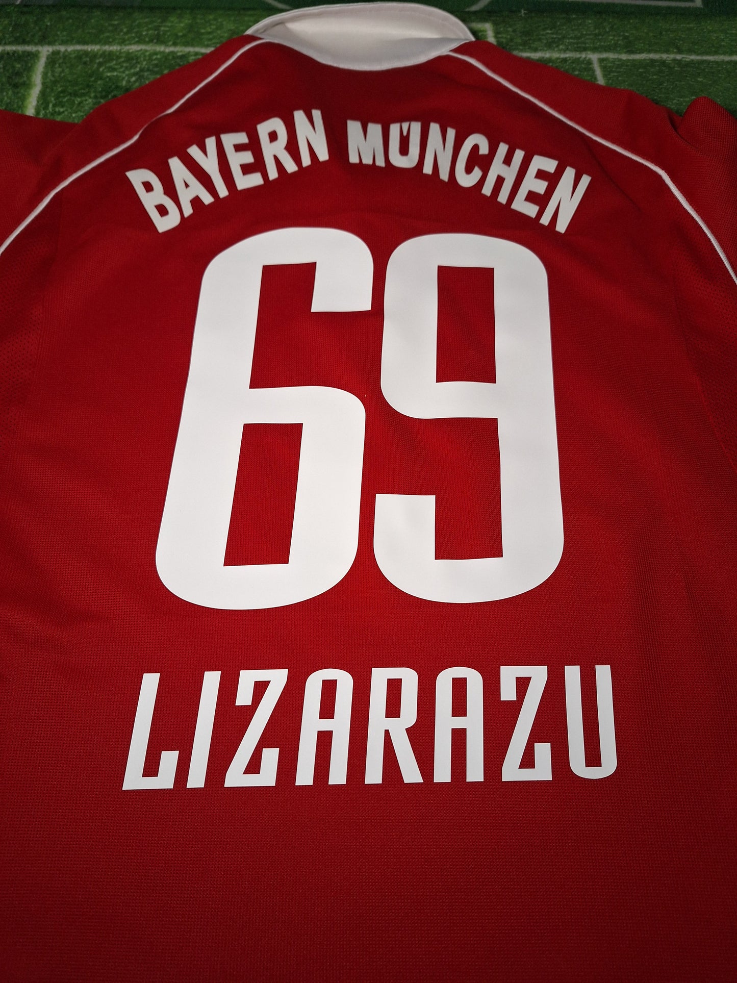 Tricou de fotbal Bayern München 2005-2006 acasă, Lizarazu 69, L