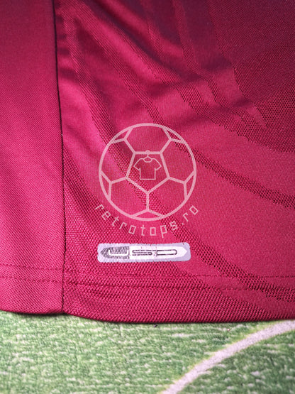 Stuttgart 2010-2011 away shirt, Marica 9, M
