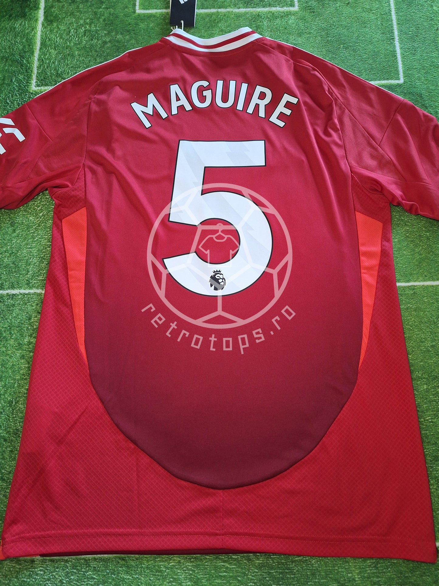 Tricou de fotbal Manchester United 2024-2025, Maguire 5, M