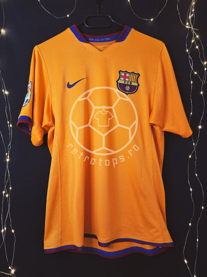 Barcelona 2006-2007 away, Ronaldinho 10, S
