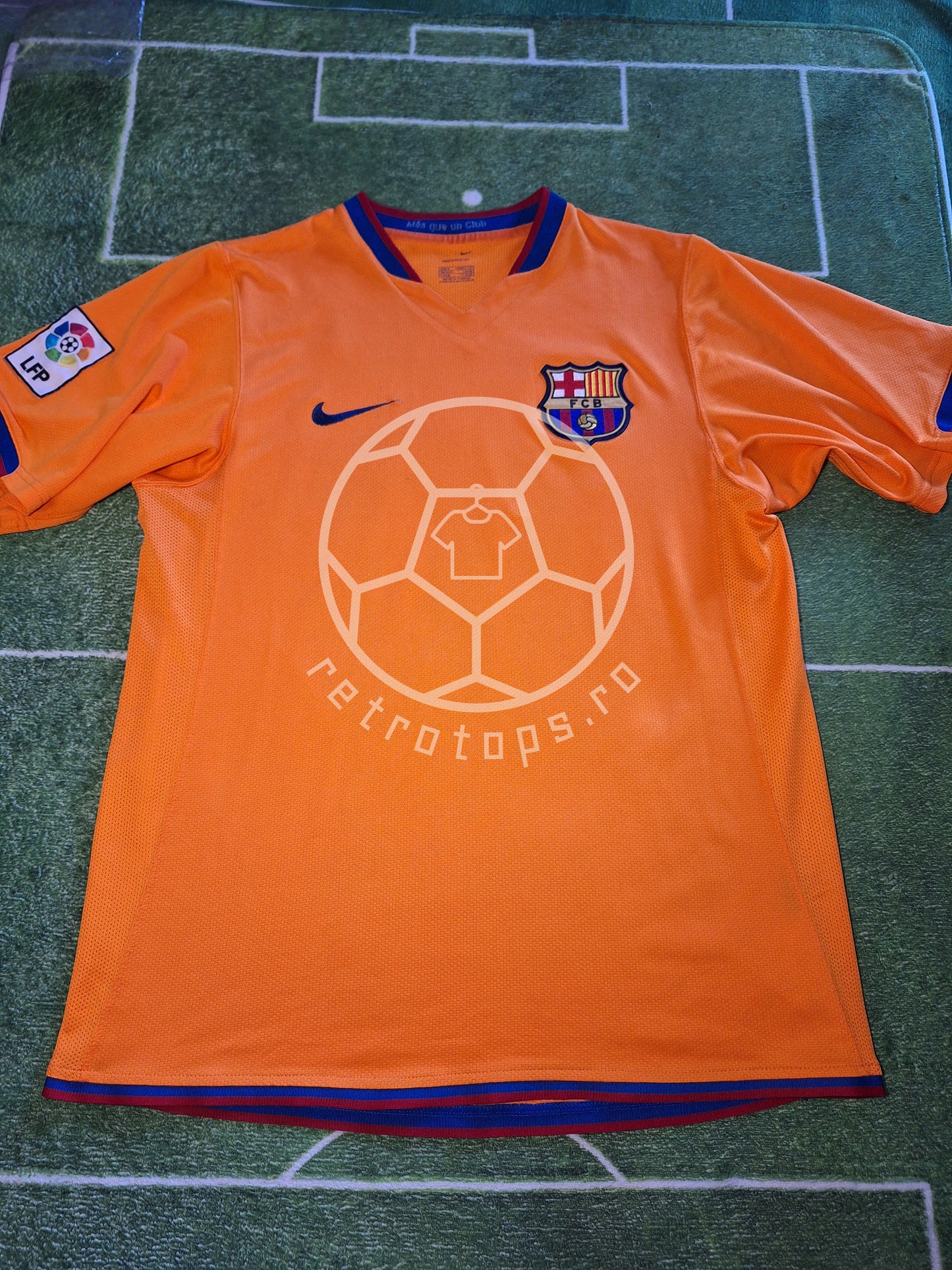 Barcelona 2006-2007 away, Ronaldinho 10, S