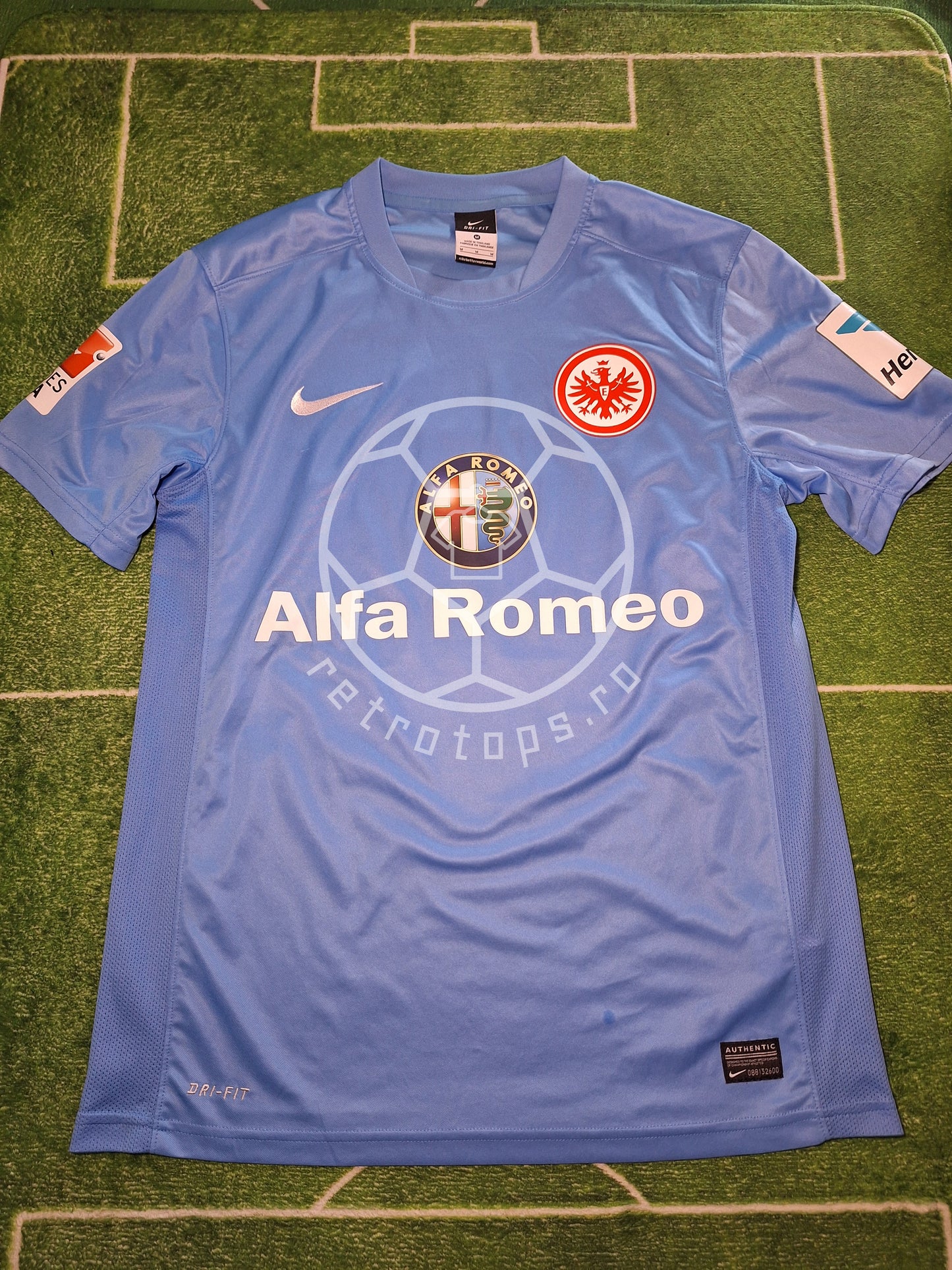 Eintracht Frankfurt 2014-2015 third shirt, Djakpa 15, M