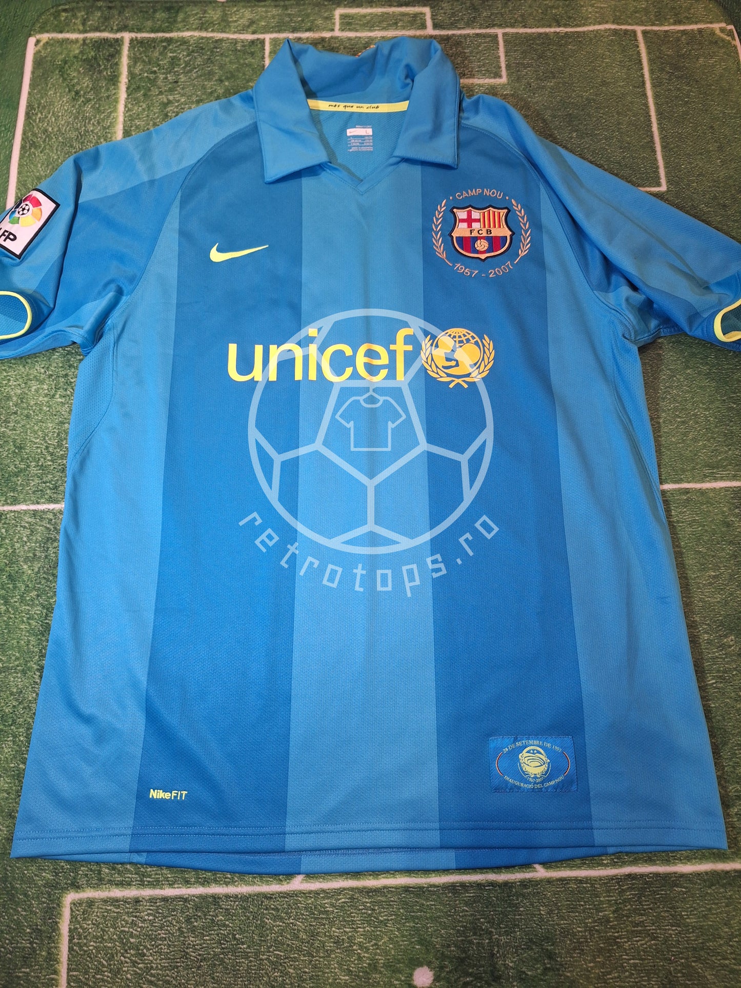 Barcelona 2007-2008 away shirt, Eto'o 9, L