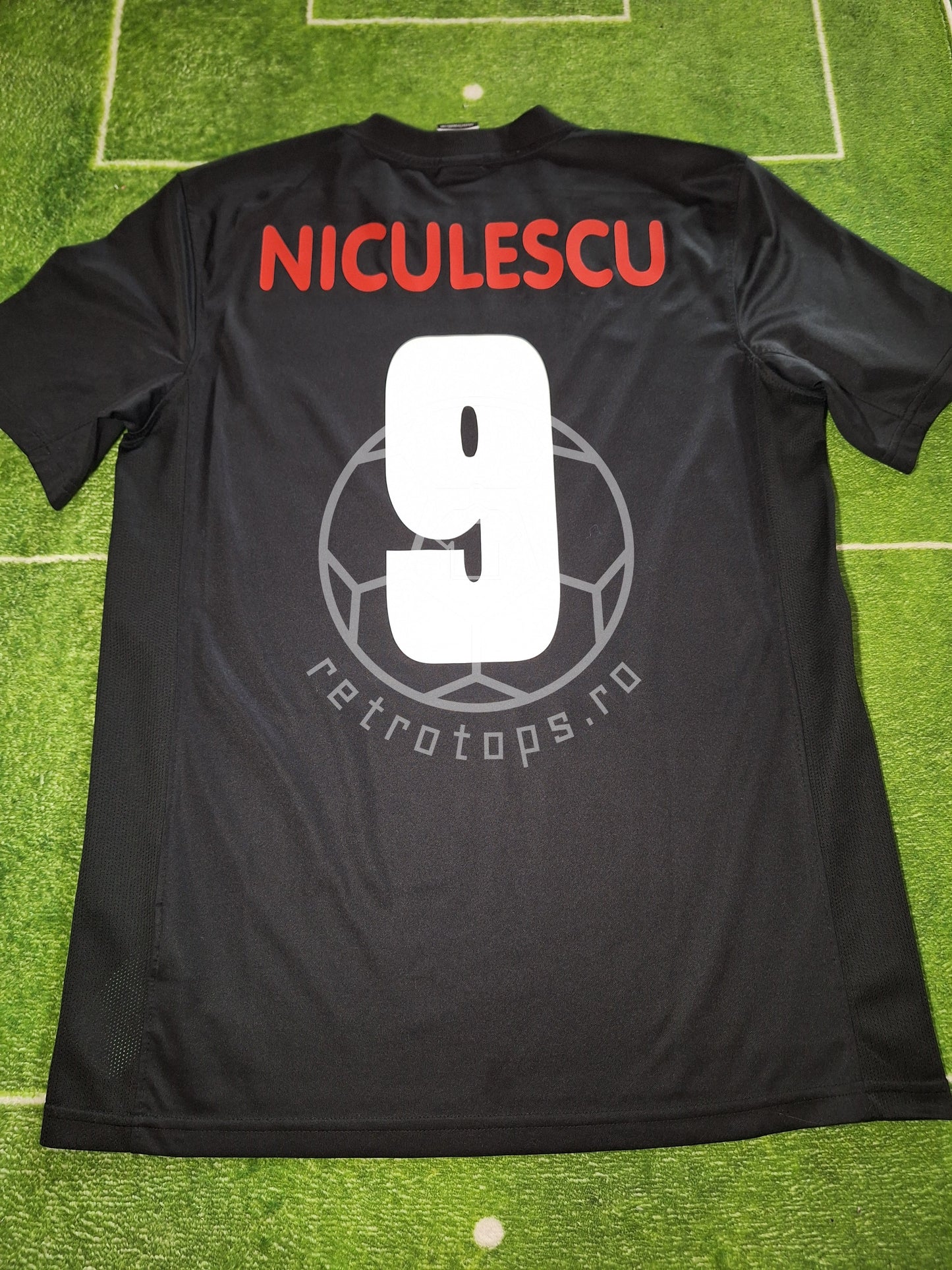 Tricou fotbal Dinamo, Niculescu 9, M