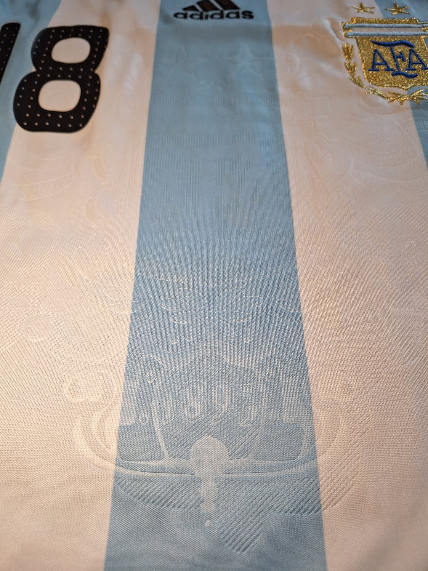 Argentina 2008-2009 home shirt BNWT, Messi 18, M