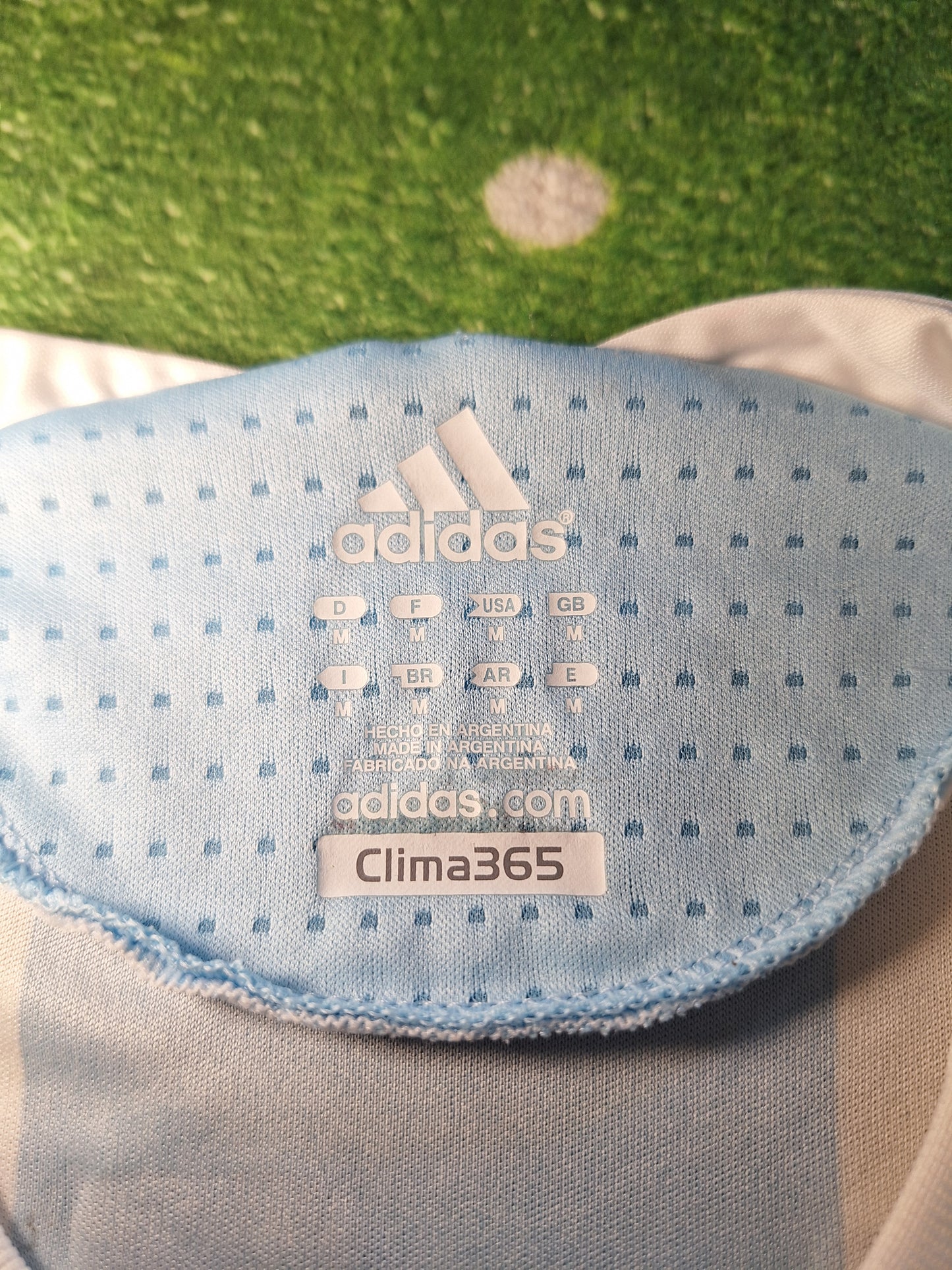 Argentina 2008-2009 home shirt BNWT, Messi 18, M