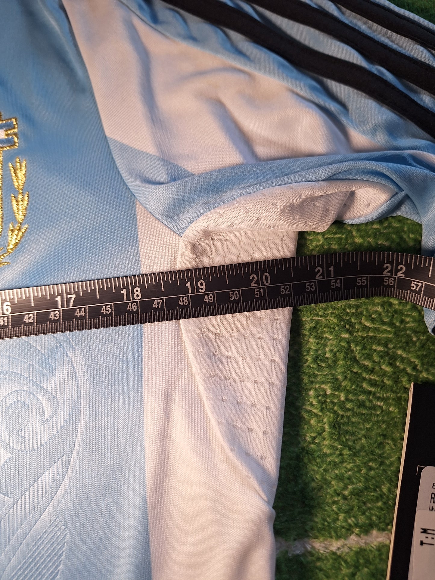 Argentina 2008-2009 home shirt BNWT, Messi 18, M