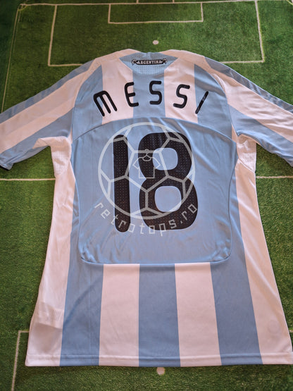 Argentina 2008-2009 home shirt BNWT, Messi 18, M