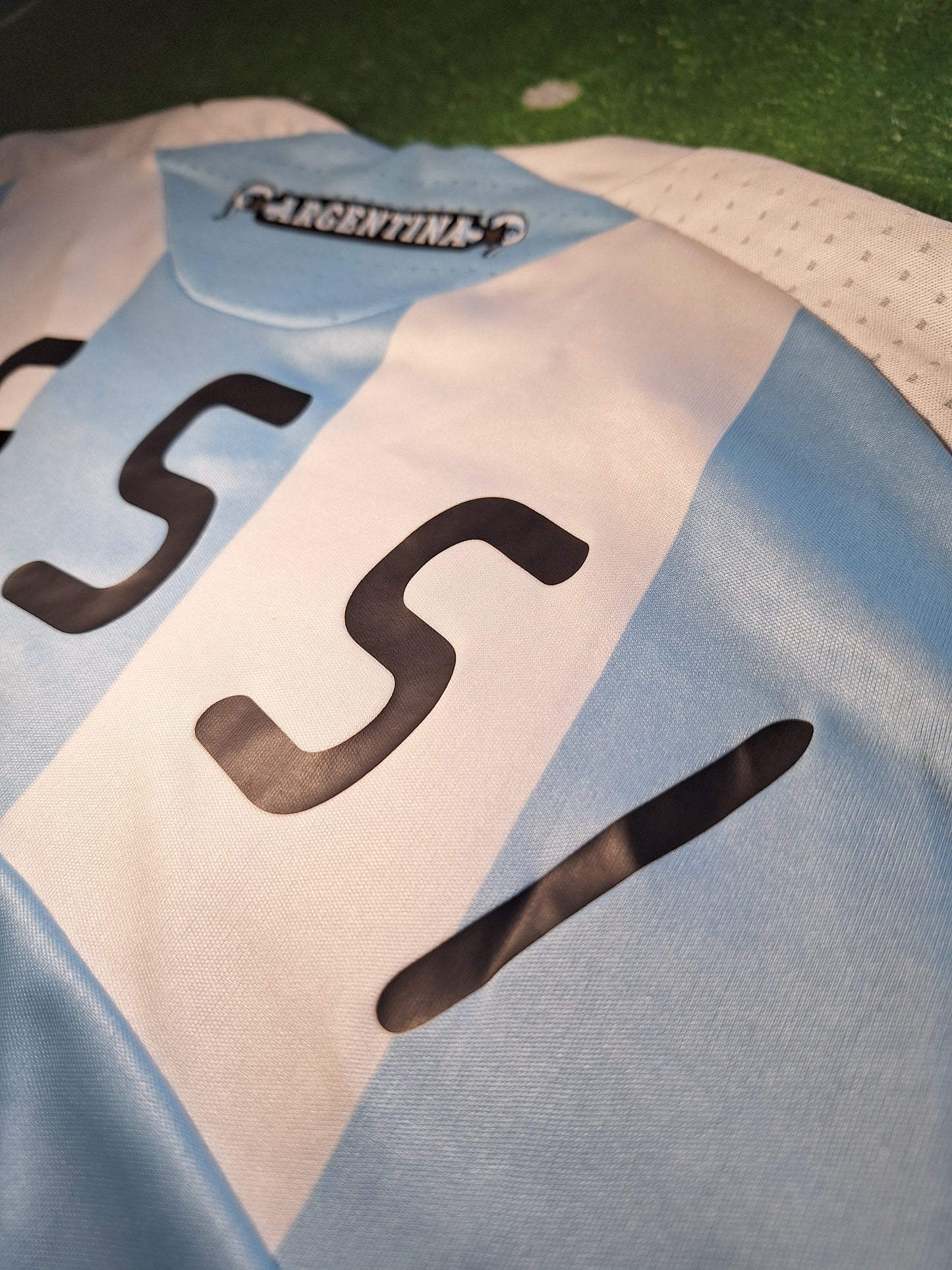 Argentina 2008-2009 home shirt BNWT, Messi 18, M