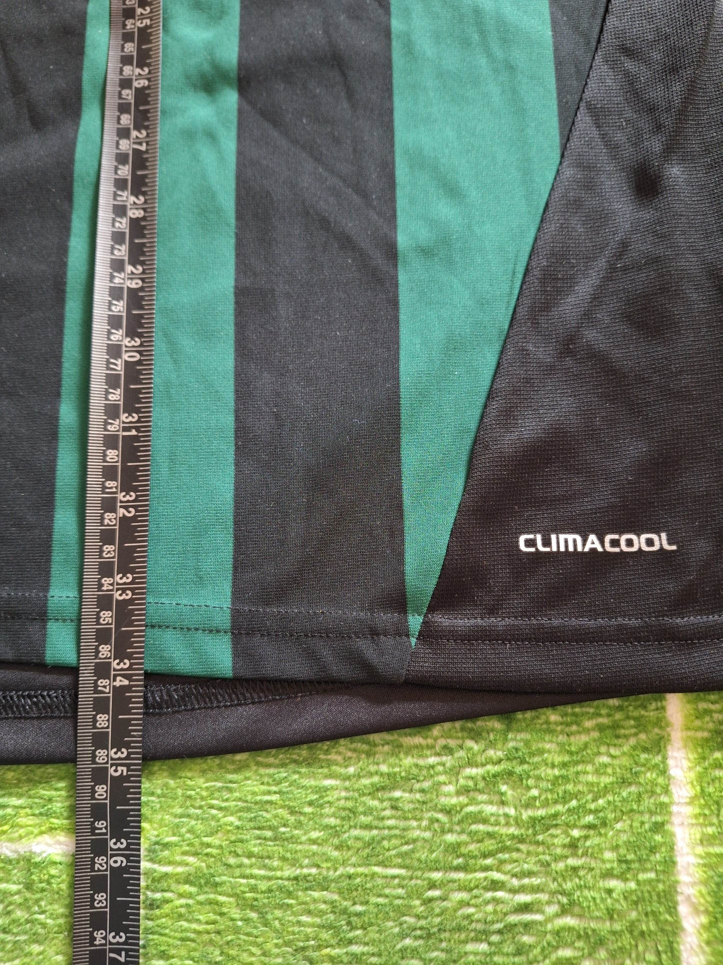 Wolfsburg 2010-2011 away, Diego 28, 3XL